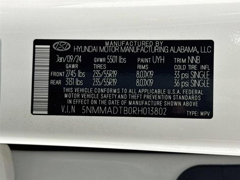 Certified 2024 Genesis GV70 2.5T w/ Select Package AWD/4WD image 33