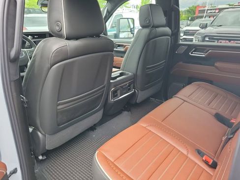 New 2026 GMC Sierra 2500 Denali Ultimate AWD/4WD image 13