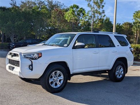 Used 2019 Toyota 4Runner SR5 image 6