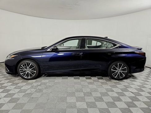 Used 2025 Lexus ES 300h w/ Premium Package FWD image 8