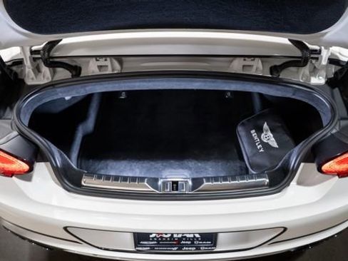 Used 2022 Bentley Continental GT image 18