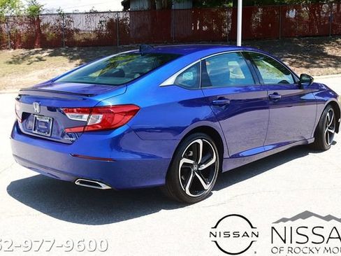 Used 2022 Honda Accord Sport image 5