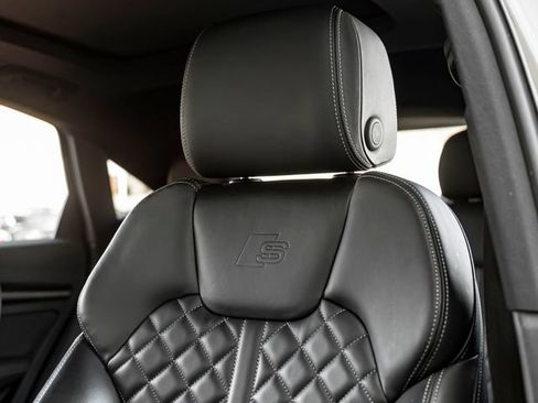 Used 2023 Audi SQ5 Prestige w/ Prestige Package AWD/4WD image 15