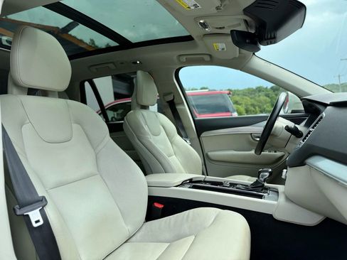 Used 2016 Volvo XC90 T5 Momentum image 24