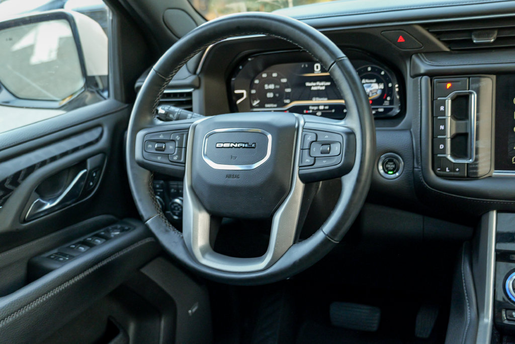 Used 2023 GMC Yukon Denali AWD/4WD image 42