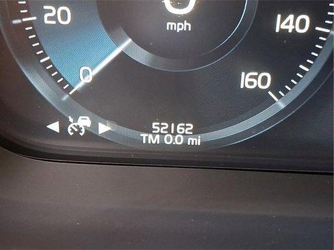 Used 2018 Volvo S90 T6 Inscription w/ Convenience Package image 17