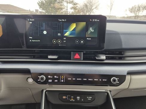 New 2026 Kia Carnival EX image 8