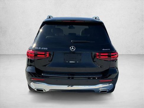 Certified 2025 Mercedes-Benz GLB 250 4MATIC image 6