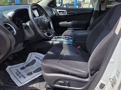 Used 2014 Nissan Pathfinder SV AWD/4WD image 10