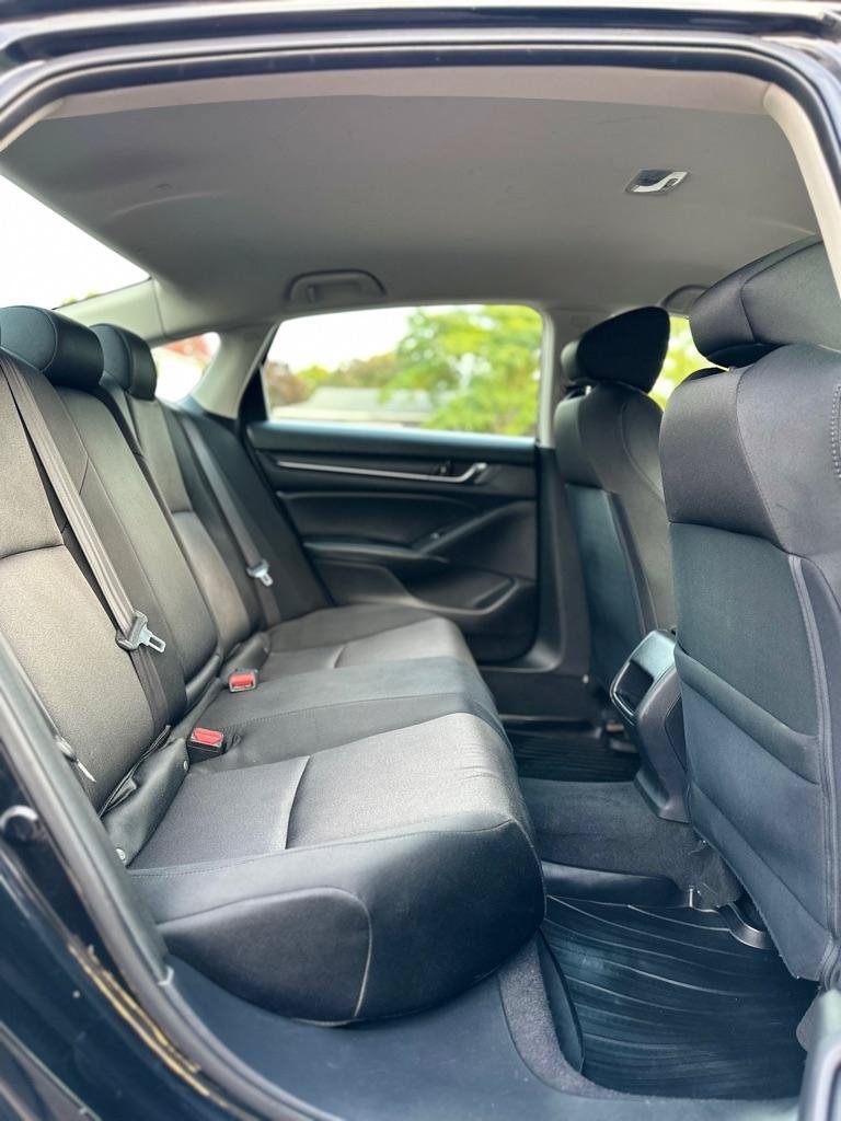 Used 2018 Honda Accord LX image 16