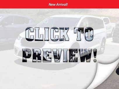 Used 2024 Chrysler Pacifica Limited