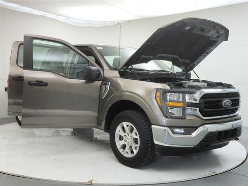 Used 2023 Ford F150 XLT image 10