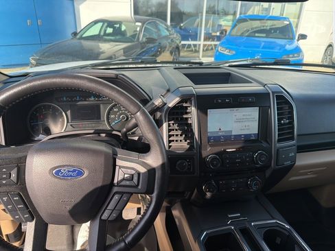 Used 2017 Ford F150 XLT w/ Equipment Group 302A Luxury image 25