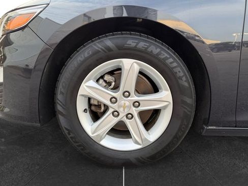 Used 2023 Chevrolet Malibu LT FWD image 9