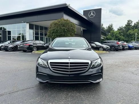 Used 2020 Mercedes-Benz E 350 4MATIC Sedan image 2