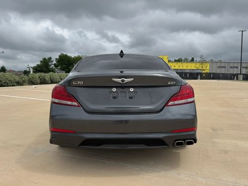 Used 2020 Genesis G70 2.0T w/ Elite Package RWD image 5