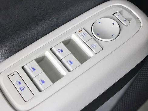 Certified 2026 Hyundai Santa Fe SE image 23