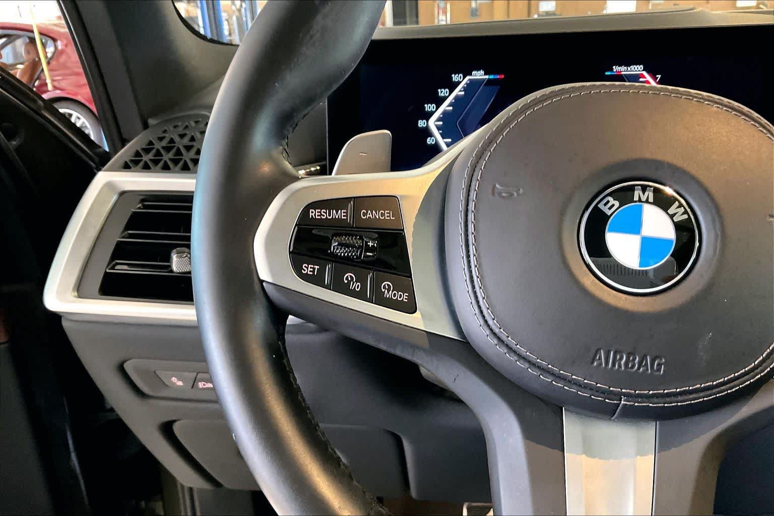Used 2024 BMW X5 sDrive40i w/ M Sport Package RWD image 22