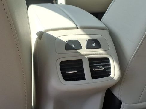 Used 2023 Buick Envision Avenir AWD/4WD image 13