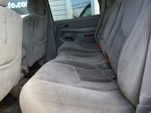 Used 2005 Chevrolet Tahoe LS image 17