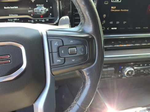 Used 2023 GMC Sierra 1500 SLT w/ SLT Premium Plus Package AWD/4WD image 30