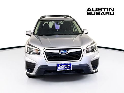 Used 2020 Subaru Forester Premium AWD/4WD image 2