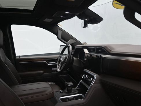 Used 2024 GMC Sierra 1500 Denali w/ Technology Package image 15