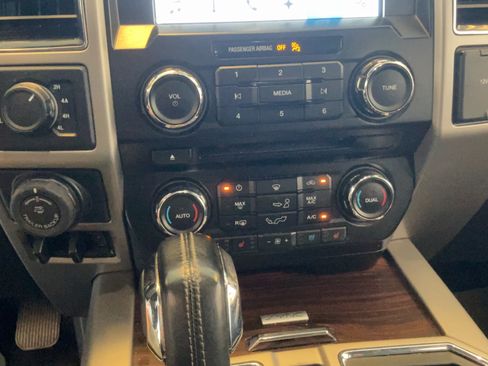 Used 2017 Ford F150 Lariat AWD/4WD image 13