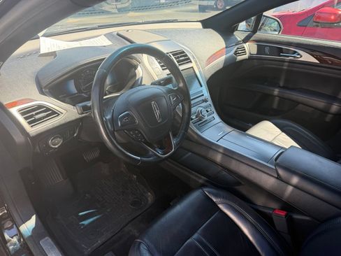 Used 2017 Lincoln MKZ Reserve FWD image 12