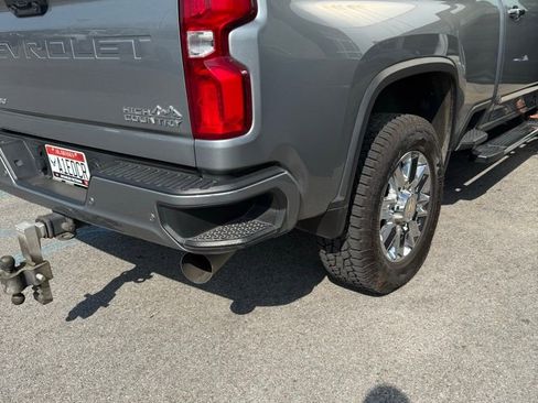 Used 2024 Chevrolet Silverado 2500 High Country w/ High Country Premium Package image 15