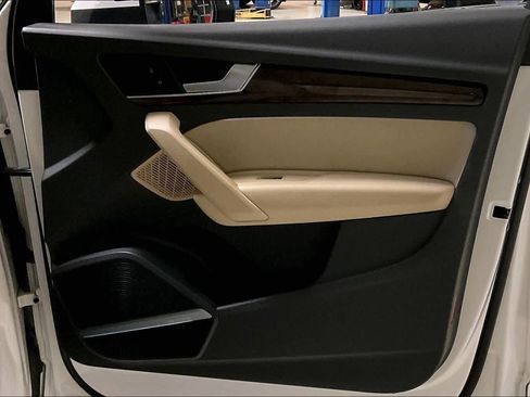 Used 2018 Audi Q5 Premium Plus image 21