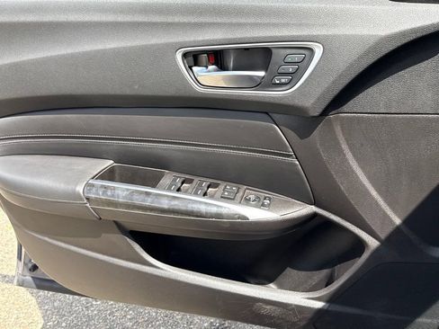 Used 2018 Acura TLX w/ Technology Package FWD image 27