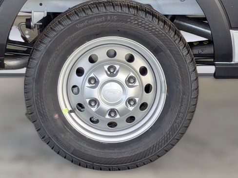 New 2026 Ford Transit 350 148 Medium Roof w/ Load Area Protection Package image 12