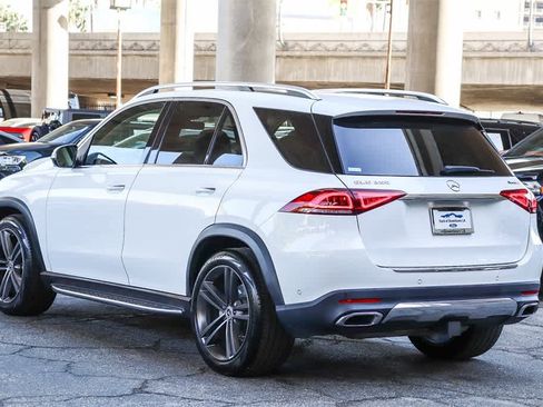 Used 2022 Mercedes-Benz GLE 350 4MATIC w/ Premium Package image 5