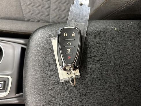 Certified 2024 Chevrolet Equinox LT w/ LPO, Floor Liner Package image 32