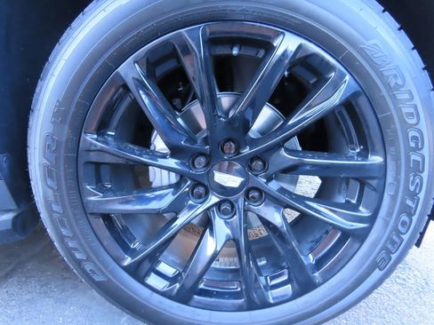 Used 2021 Cadillac Escalade ESV Sport w/ Driver Assist Tech Package image 21