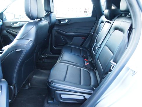 Used 2022 Ford Escape Titanium image 26