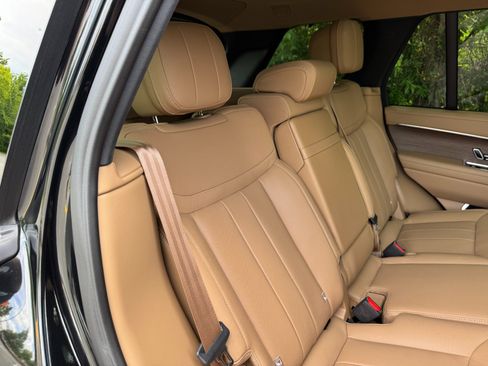 Used 2025 Land Rover Range Rover SE AWD/4WD image 67