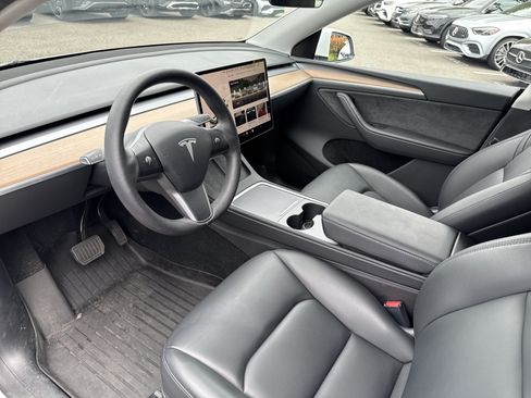 Used 2023 Tesla Model Y Long Range AWD/4WD image 14