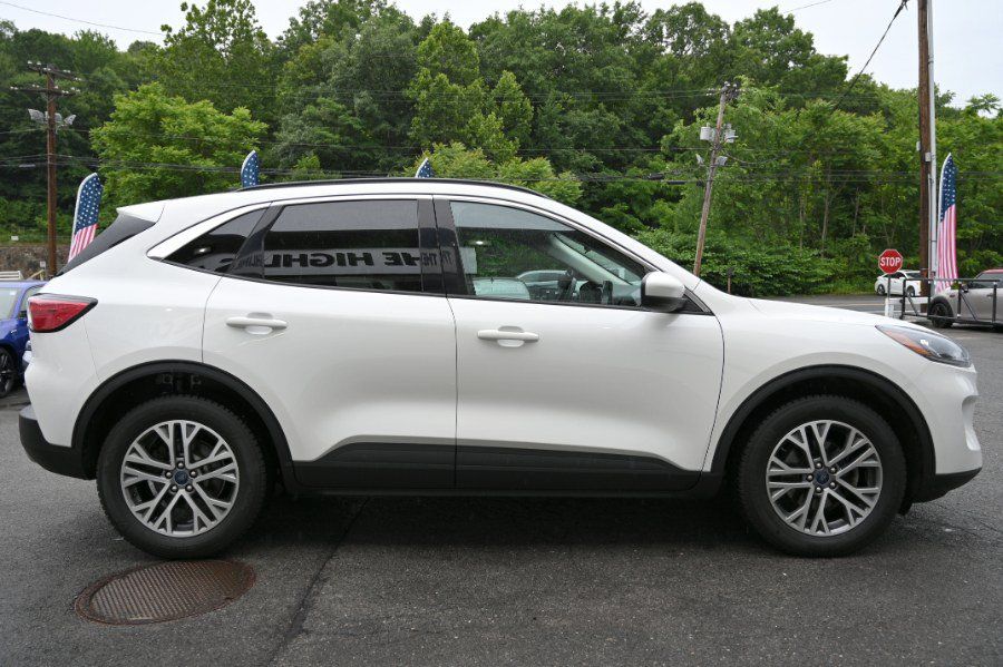 Used 2021 Ford Escape SEL w/ Class II Trailer Tow Package AWD/4WD image 8