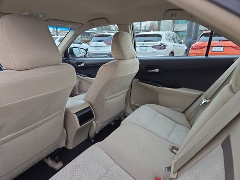 Used 2013 Toyota Camry LE image 12