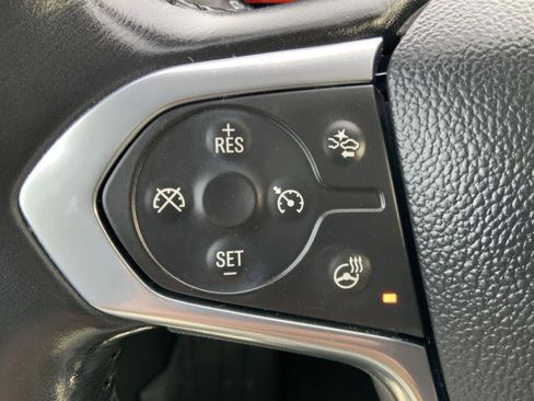 Used 2021 Chevrolet Traverse RS image 29