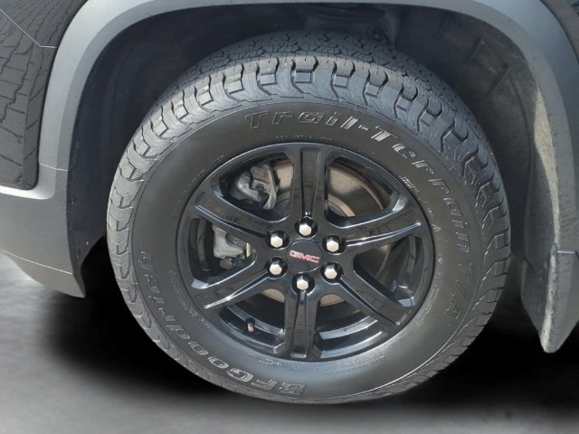 Used 2023 GMC Acadia AT4 w/ Technology Package AWD/4WD image 19
