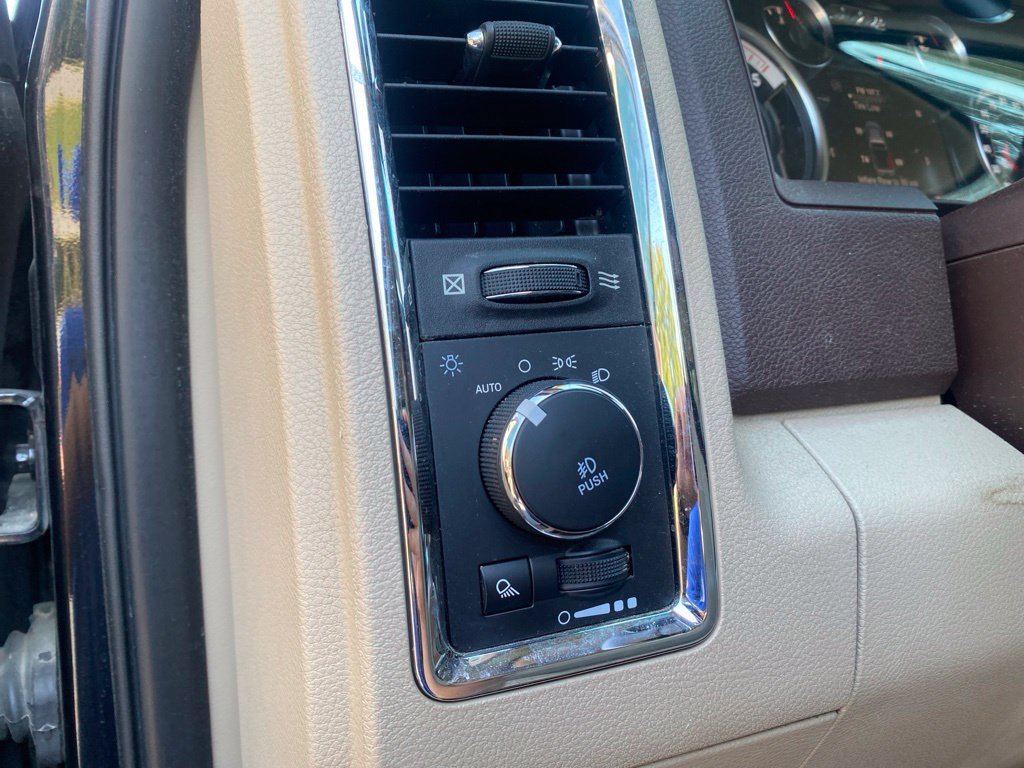 Used 2018 RAM 2500 Laramie AWD/4WD image 17