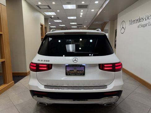 Certified 2026 Mercedes-Benz GLB 250 image 4