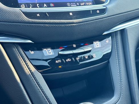 Used 2021 Cadillac XT5 Premium Luxury image 28