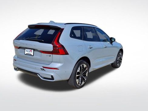 New 2026 Volvo XC60 B5 Plus w/ Climate Package AWD/4WD image 7