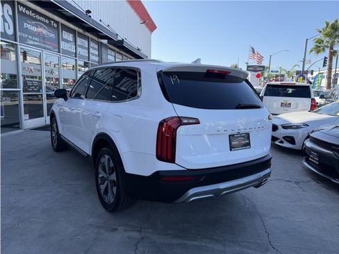 Used 2022 Kia Telluride EX w/ EX Premium Package FWD image 59