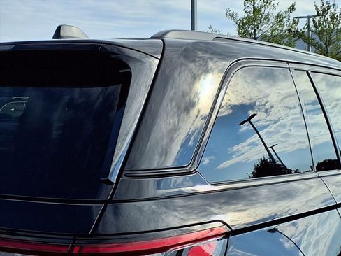 New 2025 Jeep Grand Cherokee Altitude image 29