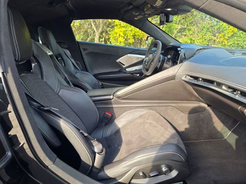 Used 2023 Chevrolet Corvette Stingray Premium Cpe w/ Z51 Performance Package image 30